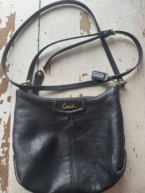 Coach Black Leather Crossbody Bag 🖤